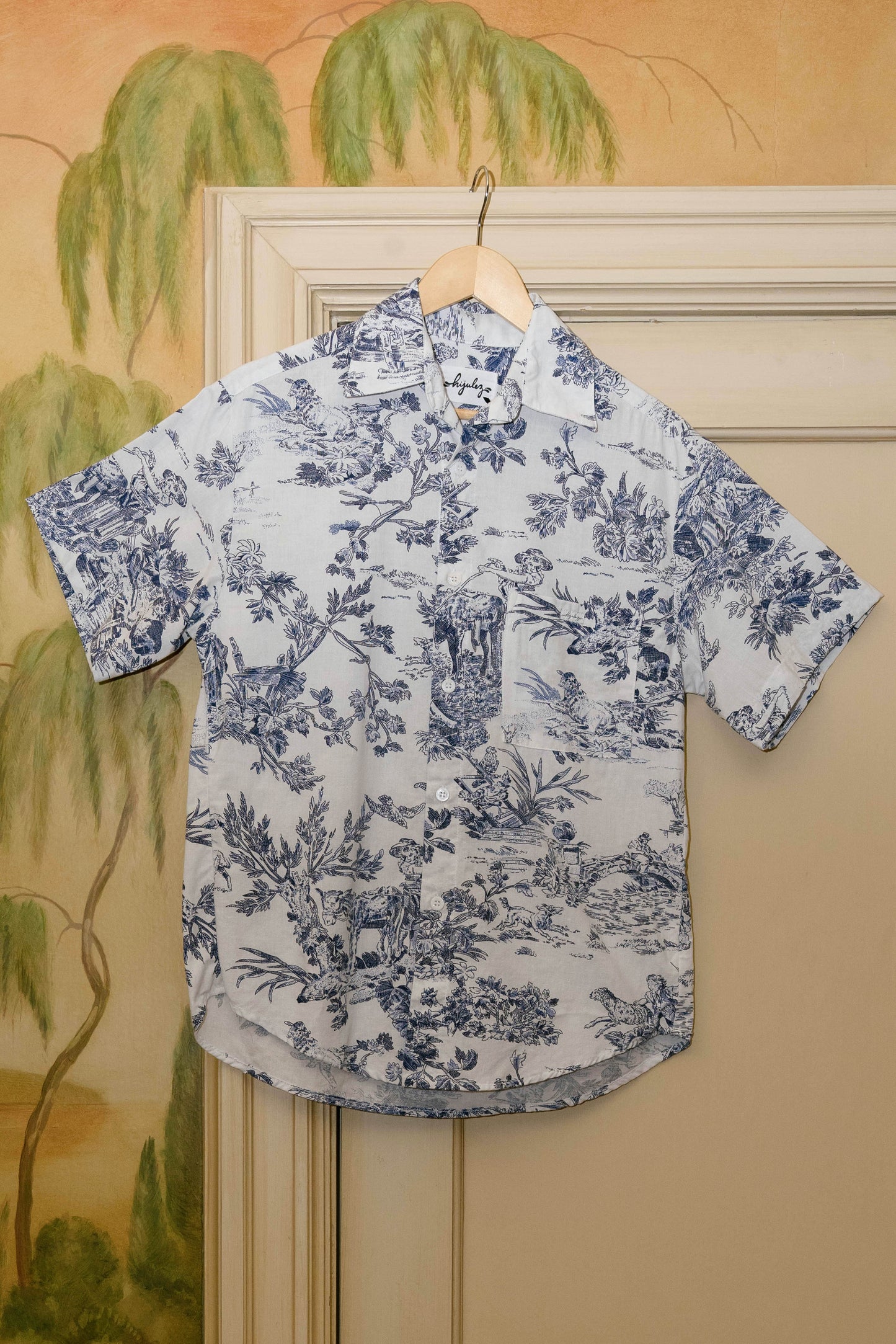 Trev Button Down (Sizes S, M)