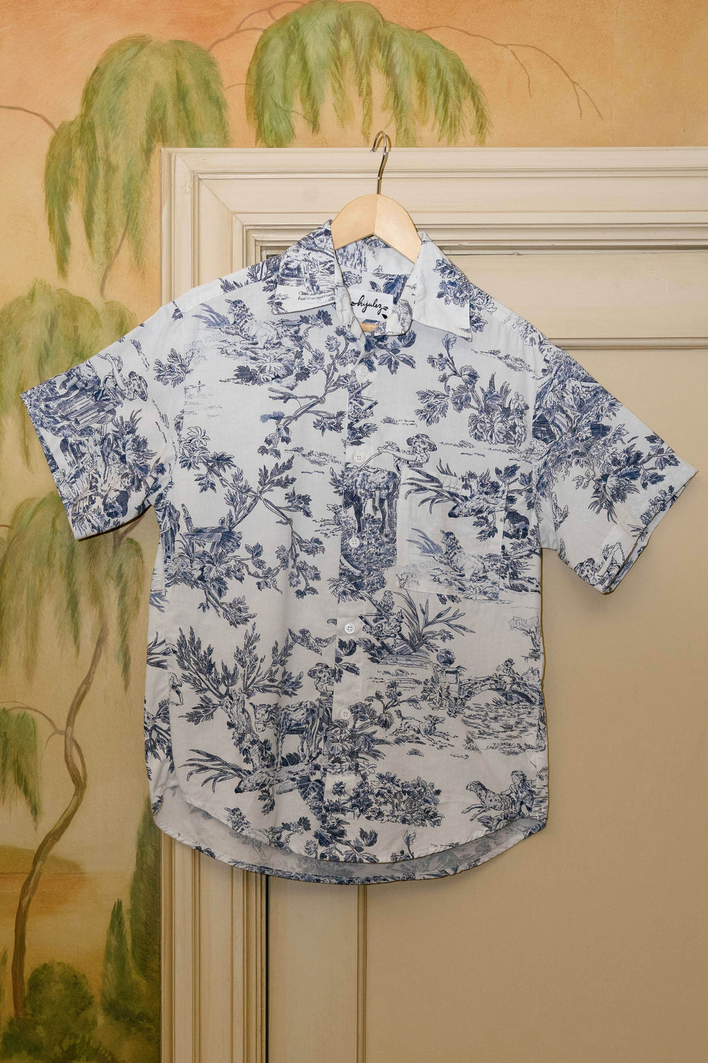 Trev Button Down (Sizes S, M)